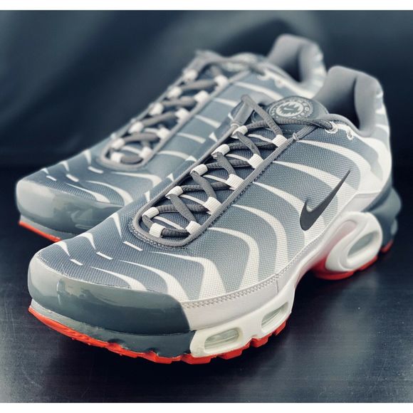 nike tn before the bite